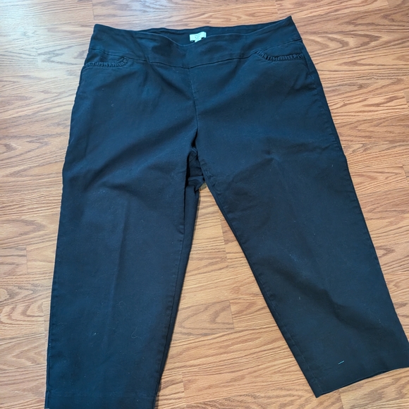 crown & ivy Pants - Crown & Ivy Black Ankle Pants